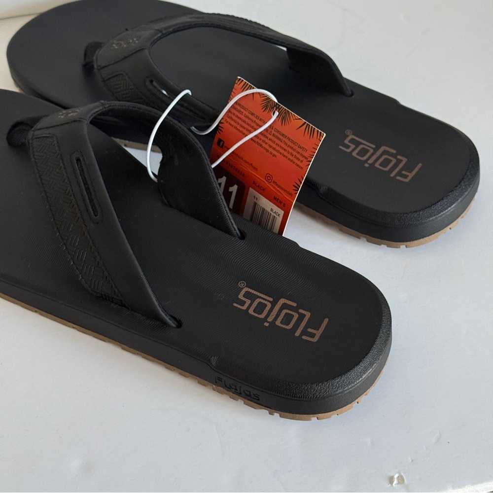Flojos Men Black Flip Flops NWT Size 11 - Picture 4 of 5